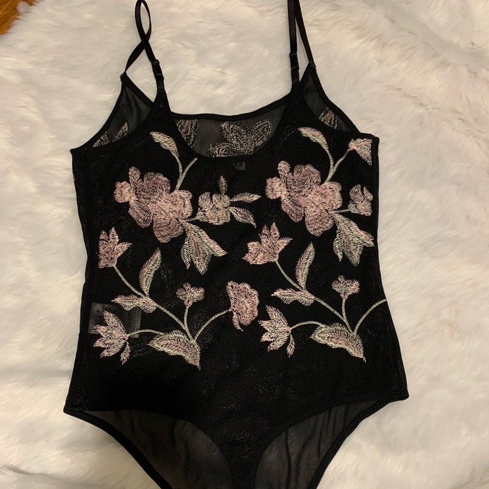Express bodysuit size xsmall